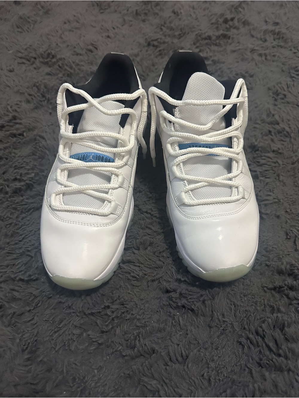 Air Jordan 11 - lows - Men’s Size 10.5